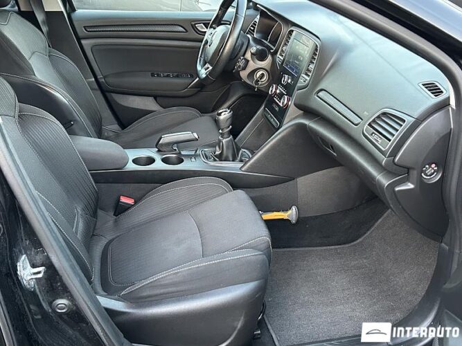 Renault Megane 42 interauto-car