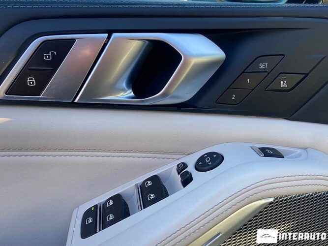 BMW X5 4.5e 40 interauto-car