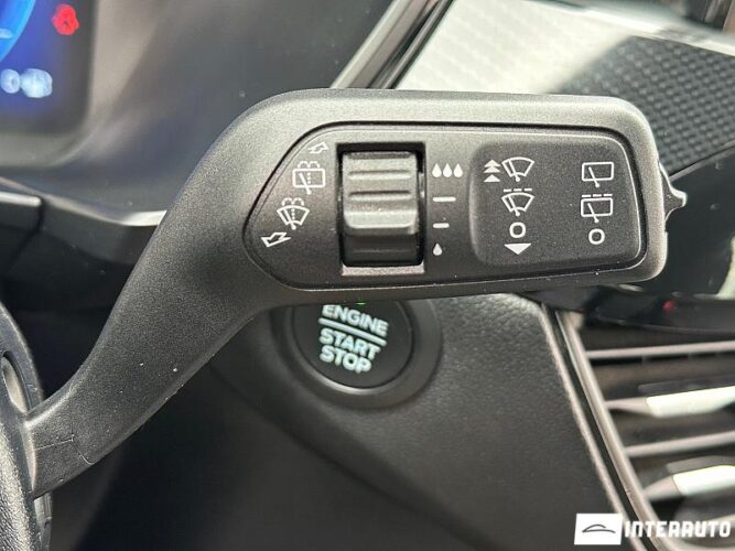 Ford Kuga 56 interauto-car