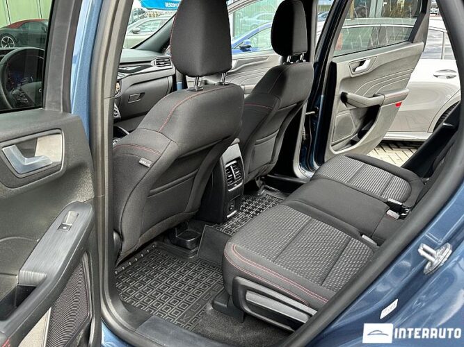 Ford Kuga 61 interauto-car