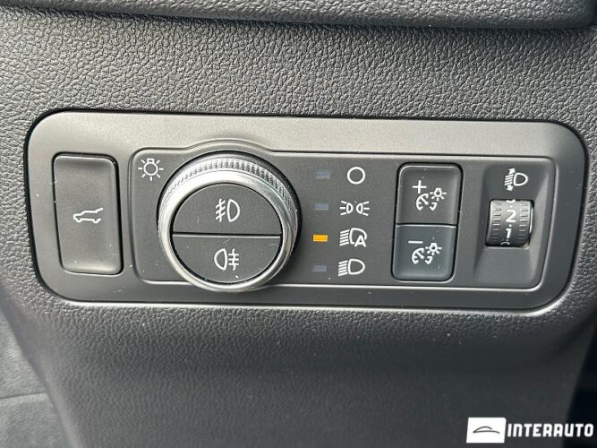 Ford Kuga 58 interauto-car