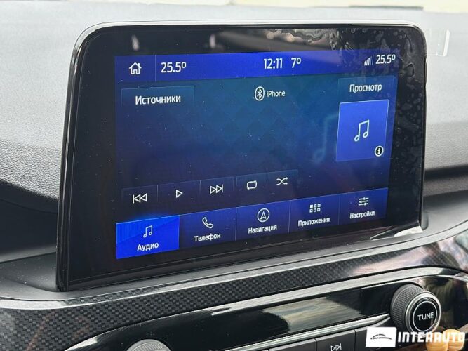 Ford Kuga 48 interauto-car