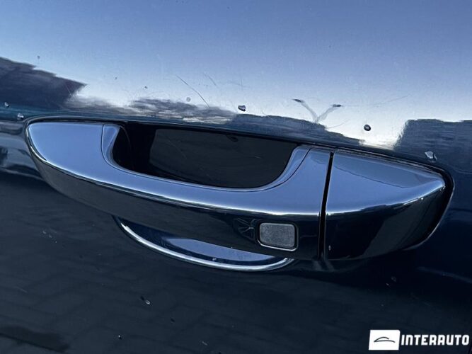 Porsche Cayenne S Hybrid 60 interauto-car