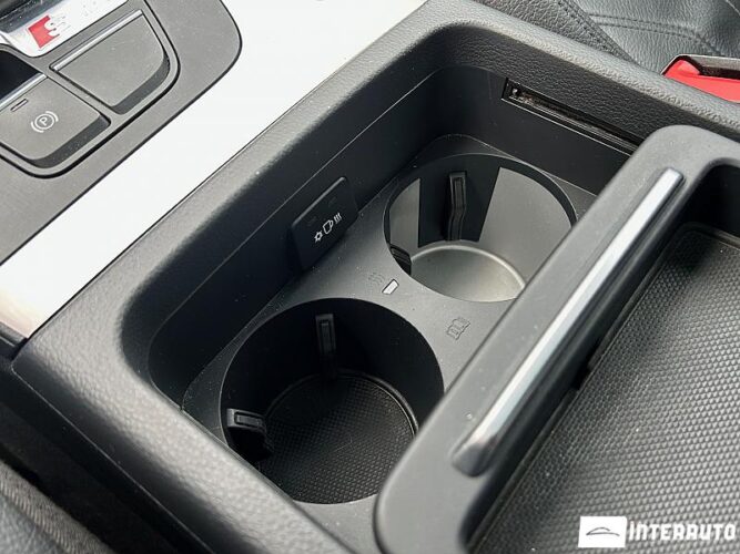 Audi Q5 53 interauto-car