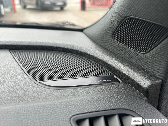 Audi Q5 55 interauto-car