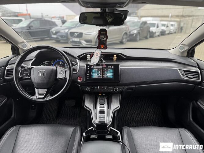 Honda Clarity 41 interauto-car