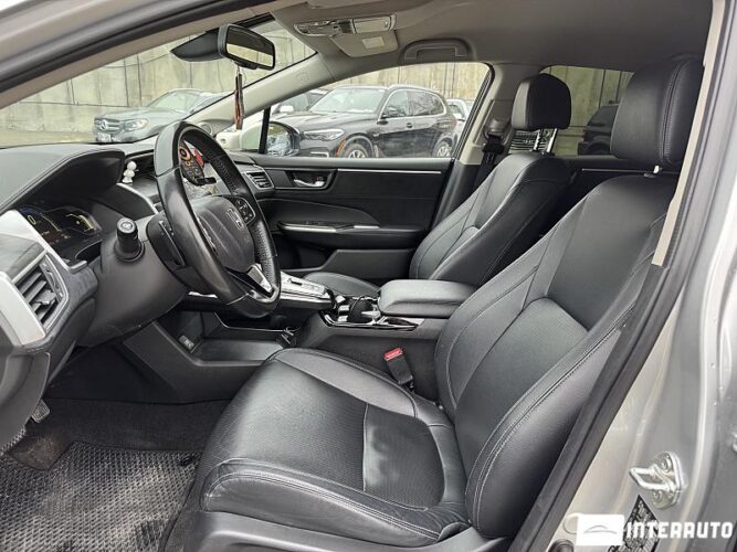 Honda Clarity 40 interauto-car