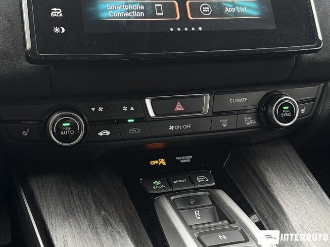 Honda Clarity 47 interauto-car