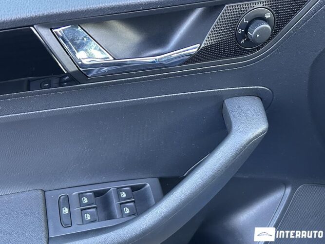 Skoda Rapid 37 interauto-car