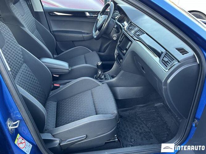 Skoda Rapid 36 interauto-car
