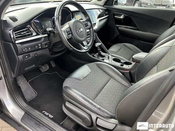 Kia Niro 36 interauto-car