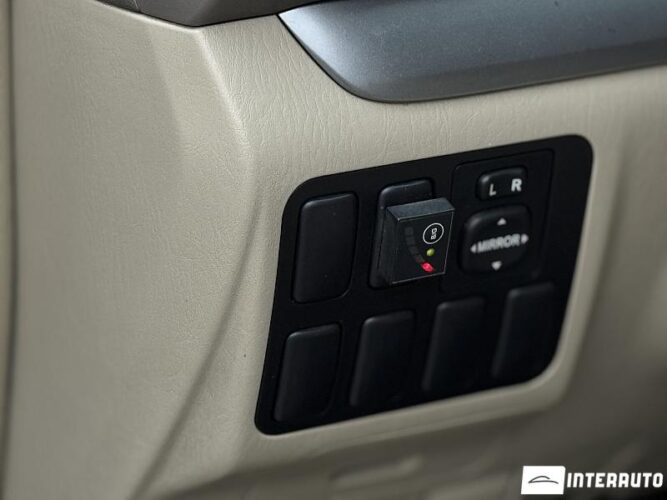 Toyota Land Cruiser Prado 39 interauto-car