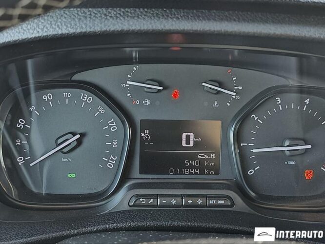 Opel Vivaro 38 interauto-car