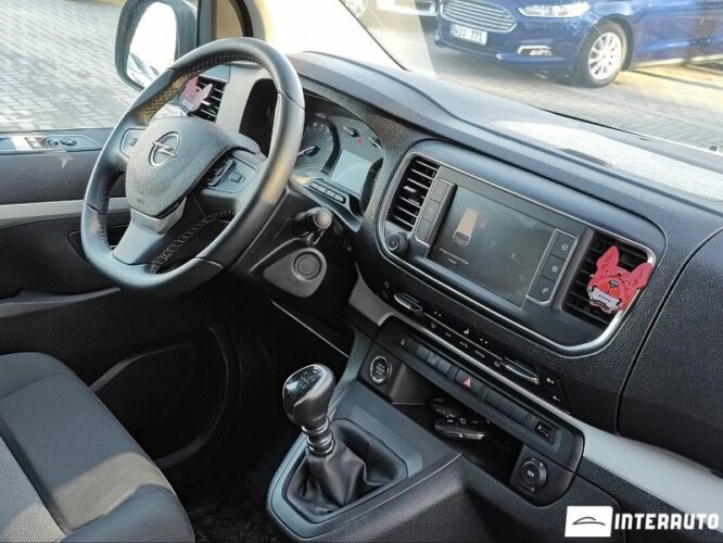 Opel Vivaro 37 interauto-car
