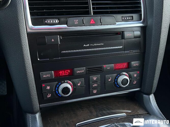 Audi Q7 44 interauto-car