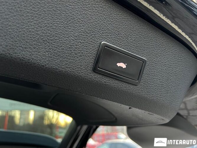 Audi Q7 51 interauto-car