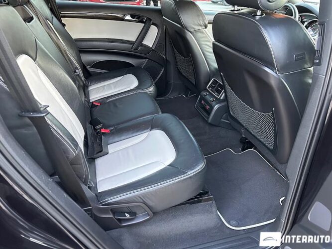 Audi Q7 49 interauto-car