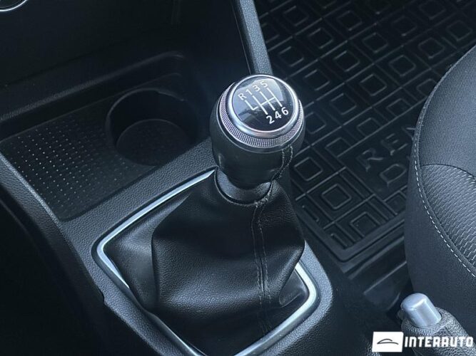 Dacia Duster 43 interauto-car