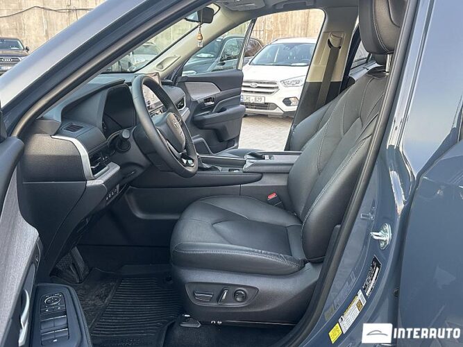 Toyota Highlander 45 interauto-car