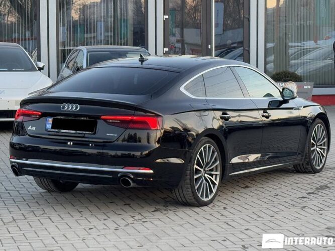 Audi A5 40 interauto-car