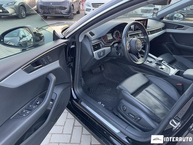 Audi A5 44 interauto-car