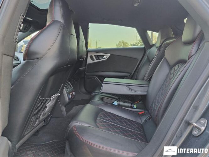 Audi A7 38 interauto-car