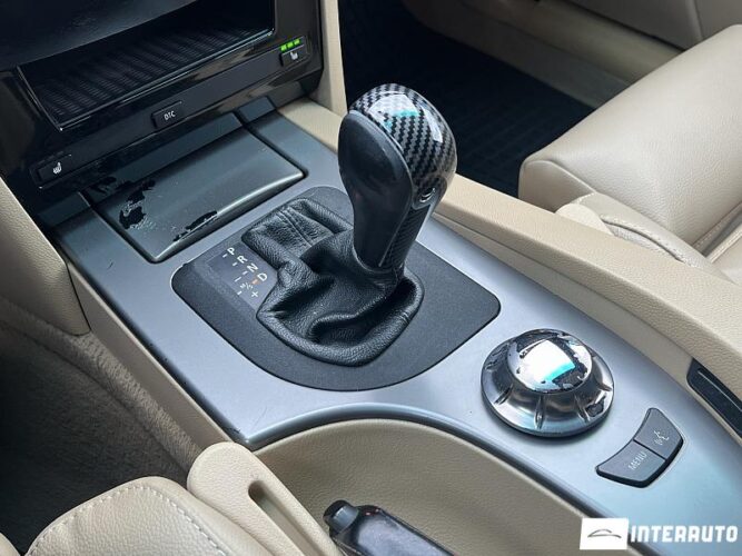 BMW 530 43 interauto-car