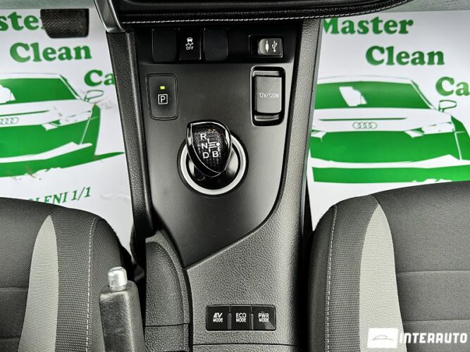Toyota Auris 48 toyota Auris 2015