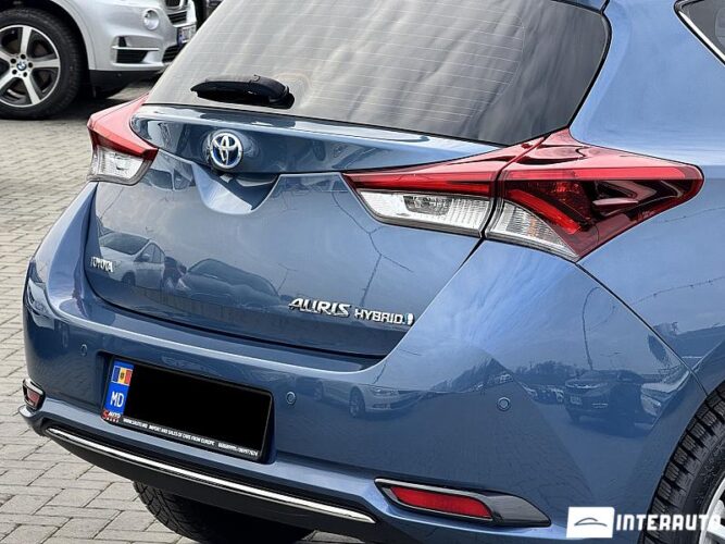 Toyota Auris 39 toyota Auris 2015