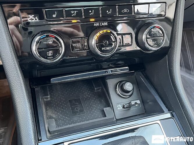 Skoda Superb 46 interauto-car