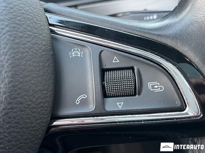 Skoda Superb 44 interauto-car