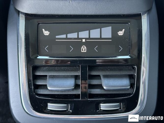 Volvo XC 90 53 interauto-car