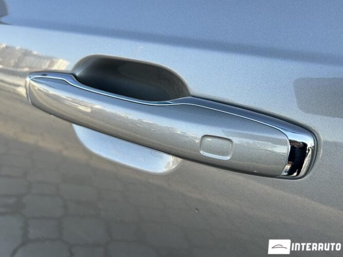 Volvo XC 90 43 interauto-car