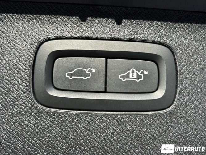 Volvo XC 90 65 interauto-car