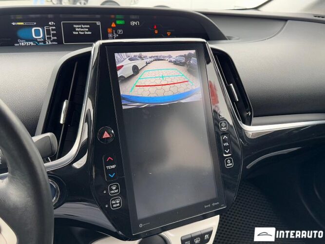 Toyota Prius 43 interauto-car