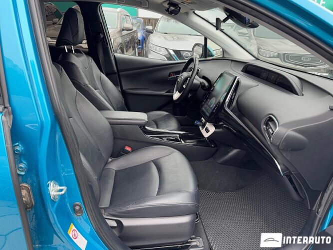 Toyota Prius 37 interauto-car