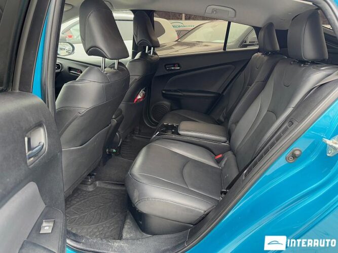 Toyota Prius 51 interauto-car