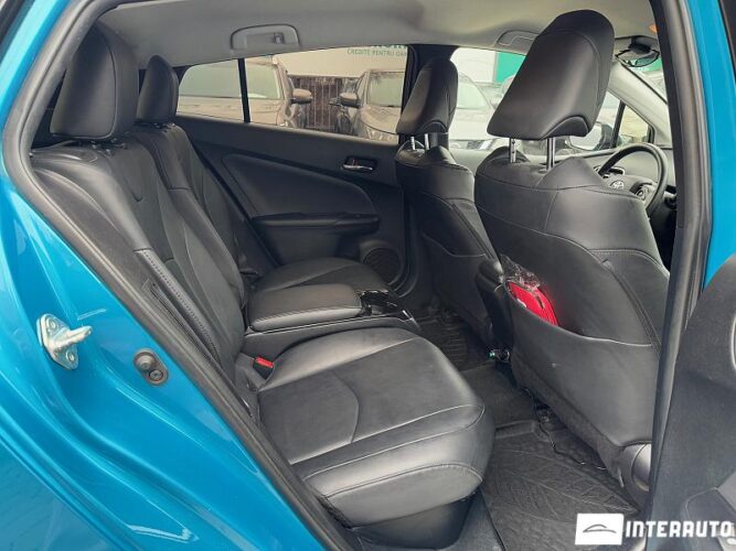 Toyota Prius 50 interauto-car