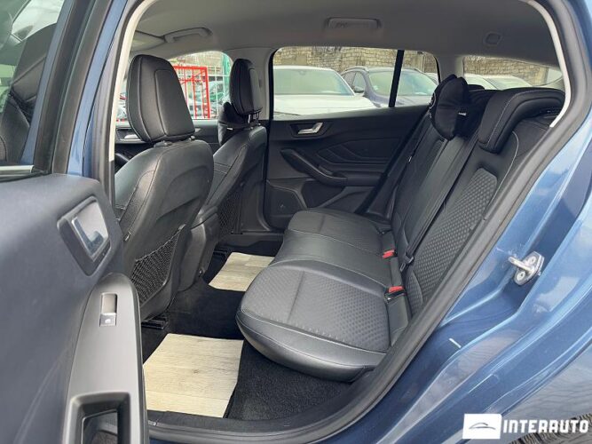 Ford Focus 49 interauto-car