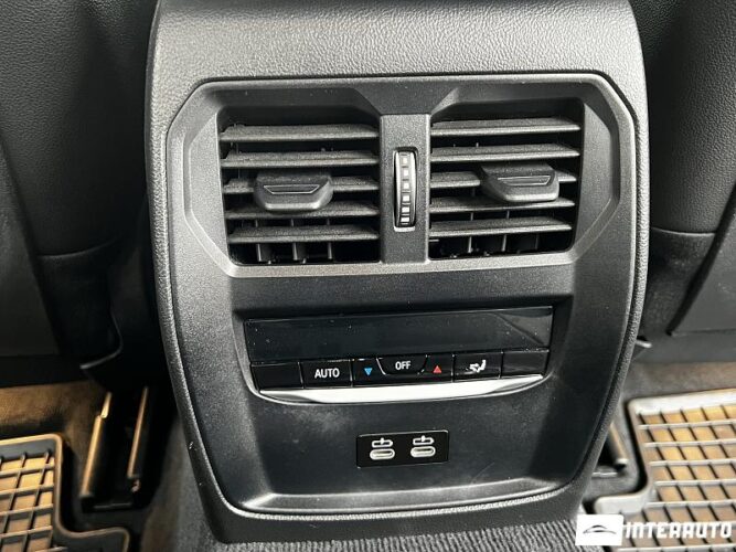 BMW 330E 47 interauto-car