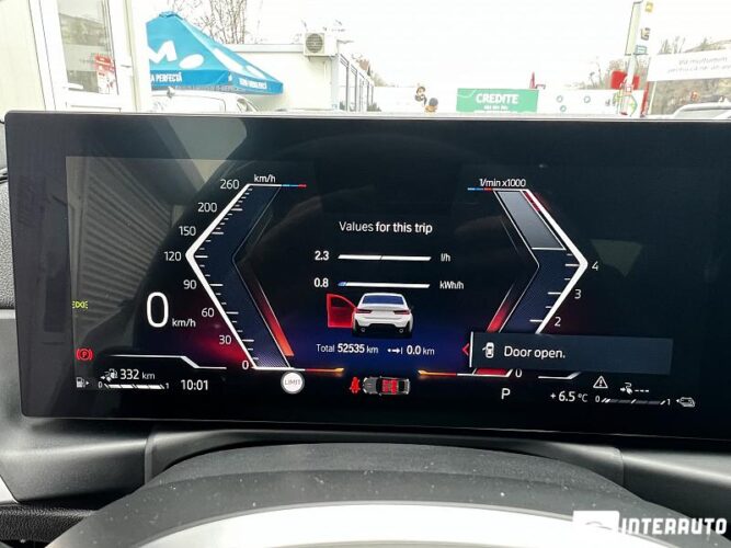 BMW 330E 44 interauto-car