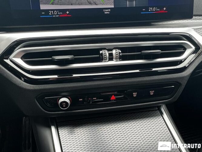 BMW 330E 51 interauto-car