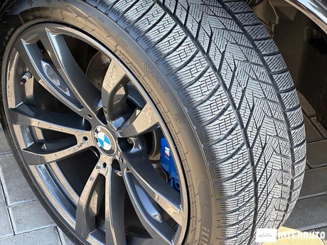 BMW X5 4.0D 50 interauto-car