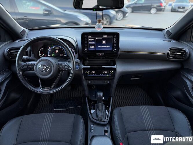 Toyota Yaris Cross 40 interauto-car