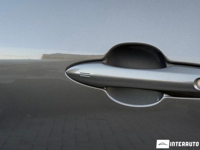 Toyota Yaris Cross 36 interauto-car