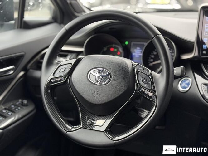 Toyota C-HR 47 interauto-car