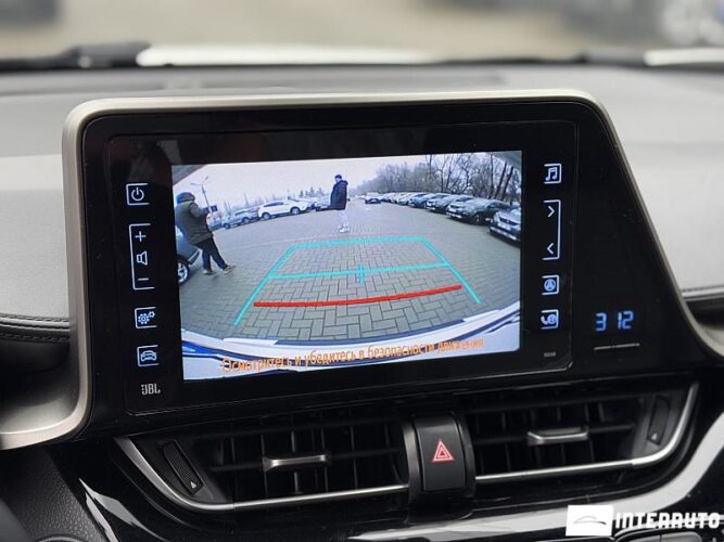 Toyota C-HR 50 interauto-car