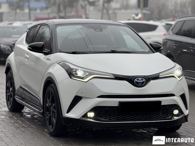 Toyota C-HR 36 interauto-car