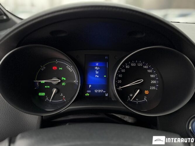 Toyota C-HR 48 interauto-car