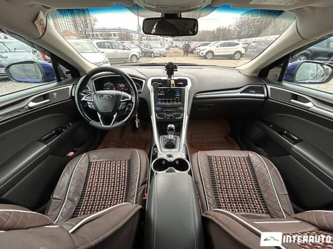 Ford Mondeo 35 interauto-car